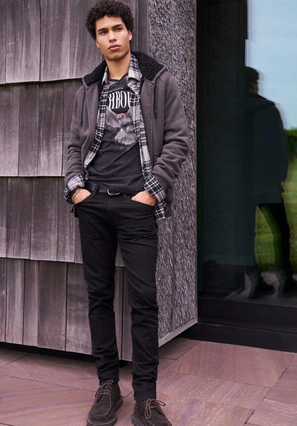 Tizro Men's Short-Sleeve Graphic T-Shirt. Black - BM24476